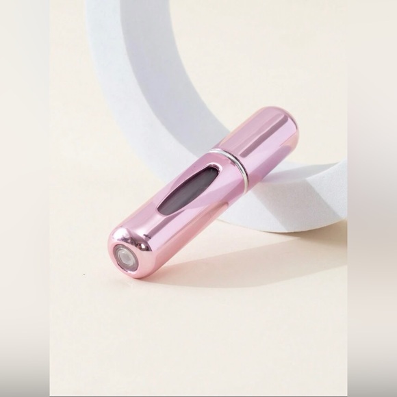 🩷5/$15🩷 5ml empty reusable perfume atomizer - Picture 2 of 5